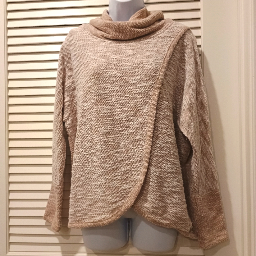 Calvin Klein Performance Cozy Pinkish Tan Sweater Size Medium